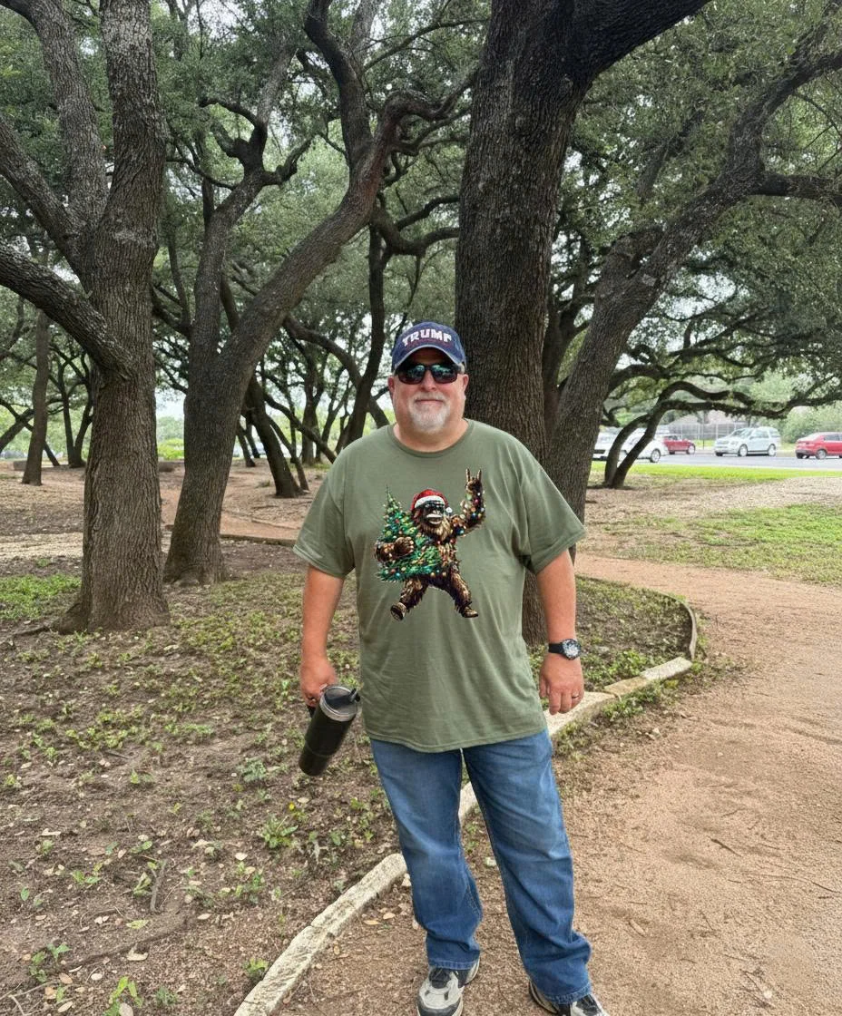 Christmas - Bigfoot funny 031225 photo review